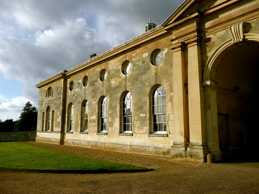 Master masonry at Woburn Abbey by Court Master Carving.